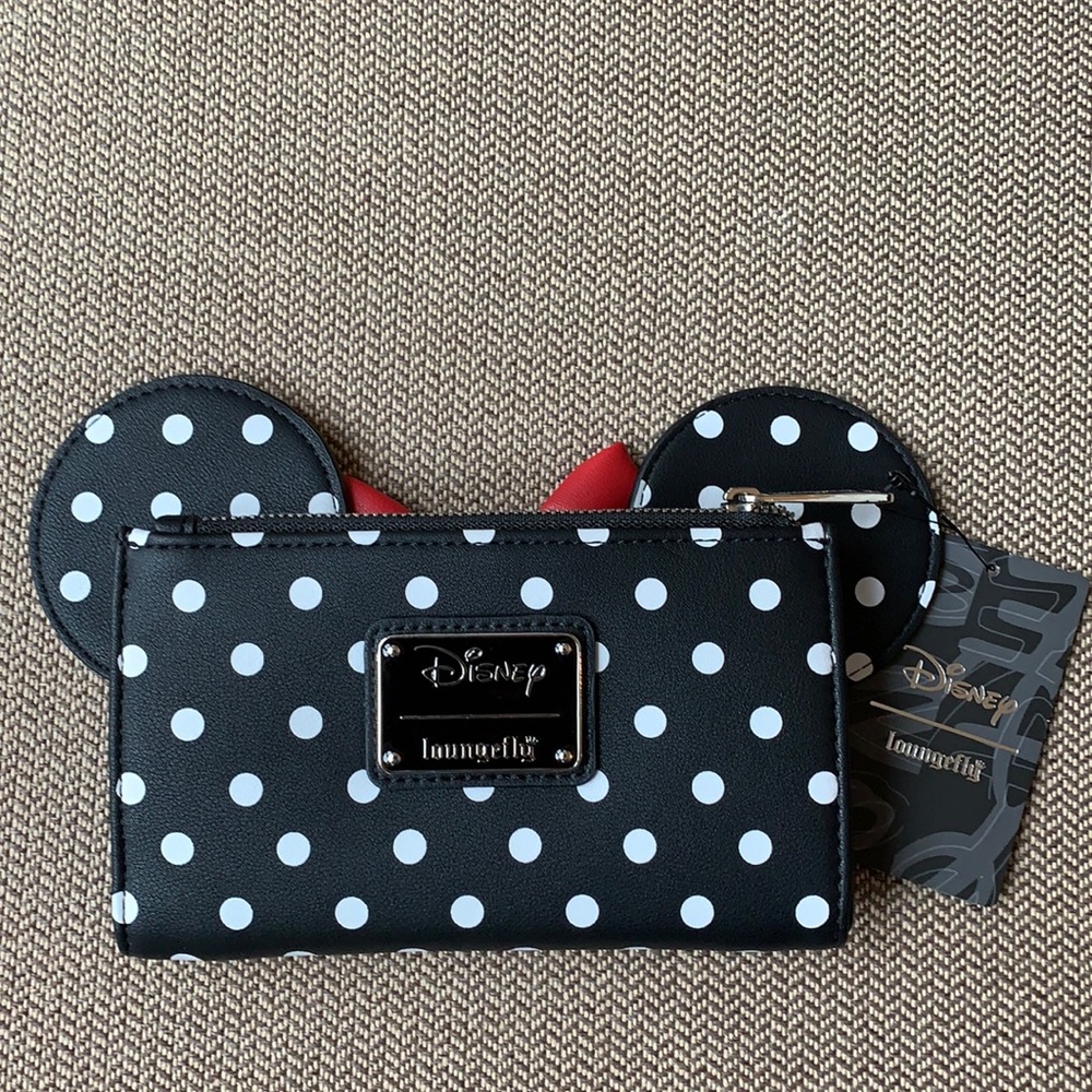 Loungefly x Minnie Mouse Polka Dot Wallet - Picture 4 of 16